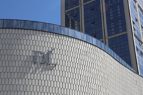 胖东来新员工仅施行四年合同制、不再续签,于东来曾否认是“乌托邦式企业”,官方客服:暂未收到相关通知